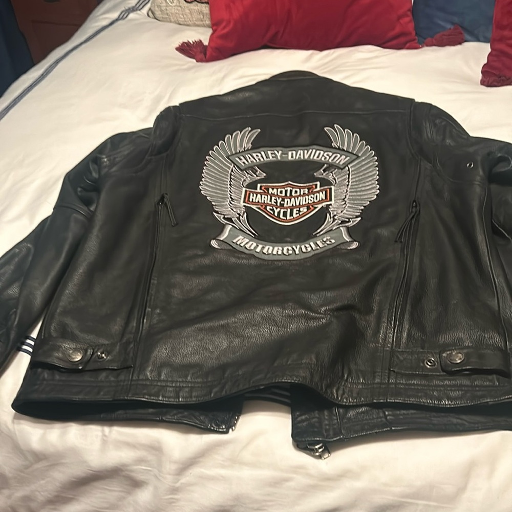 Men’s used black Harley Davidson riding Jackst